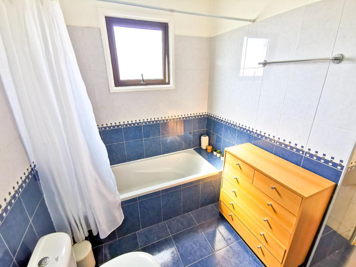Sunny Pool Apartment Вороклини Экстерьер фото