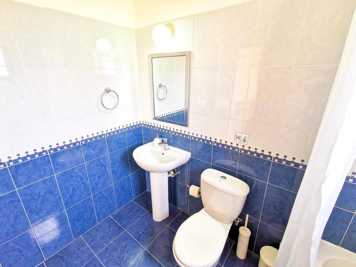 Sunny Pool Apartment Вороклини Экстерьер фото